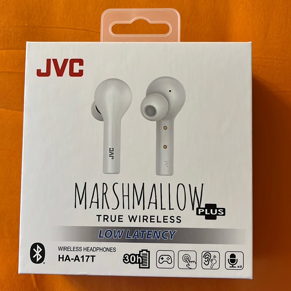 JVC Marshmallow Ear buds / Headphones NIB White